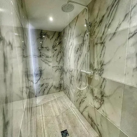 Πανσιόν Maison 